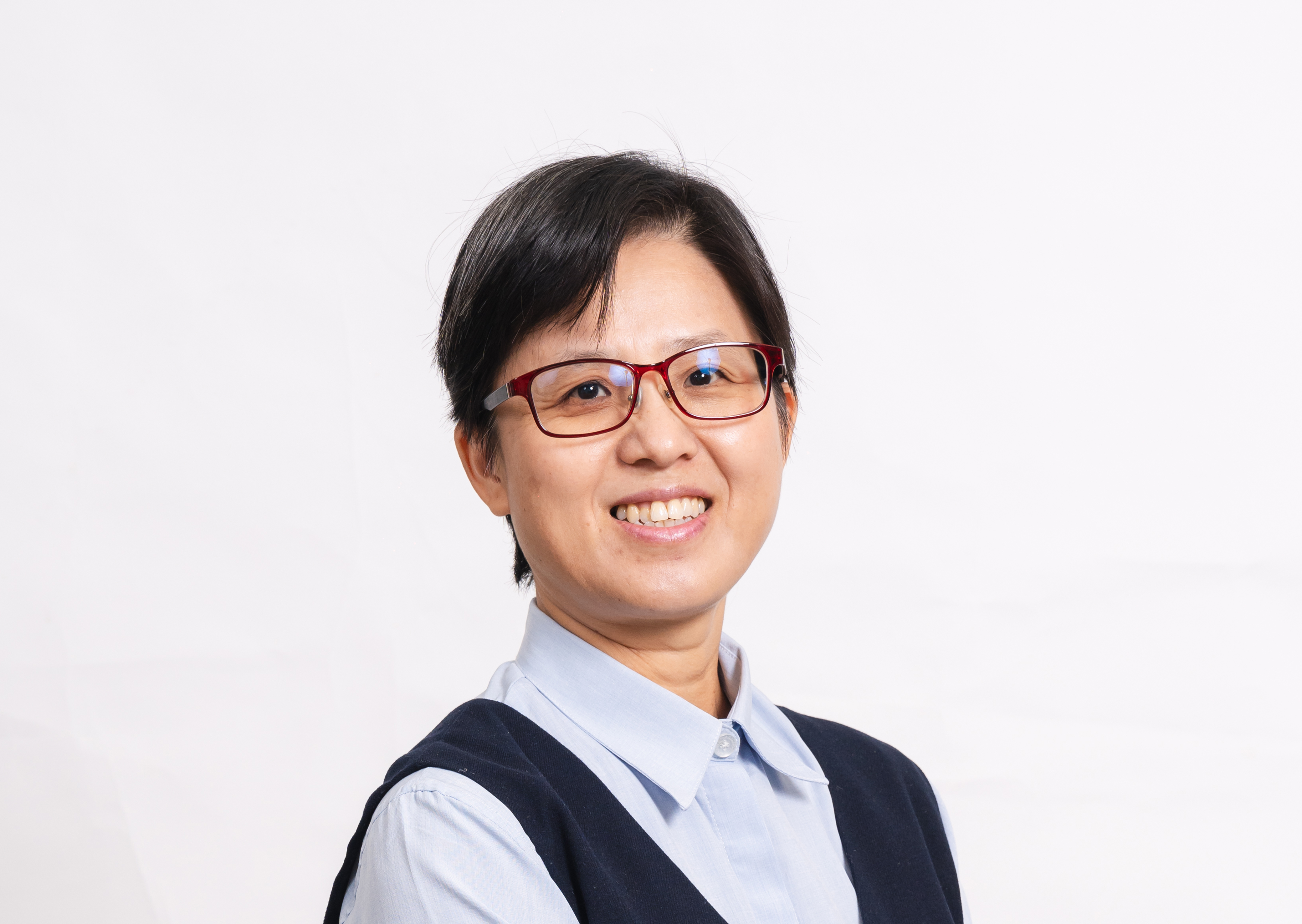 高麗娜學務主任分機201